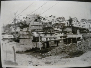 Figura 7. Fotografía de la época – Barrio JUAN XXIII Tomado de Archivo Universidad de los Andes – Arq. Antonio Manrique.